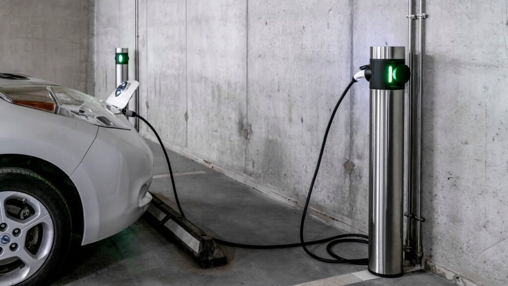 CHRG POLE LITE 2x22kW