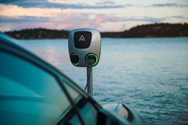 Charge Amps Aura 2x22kW