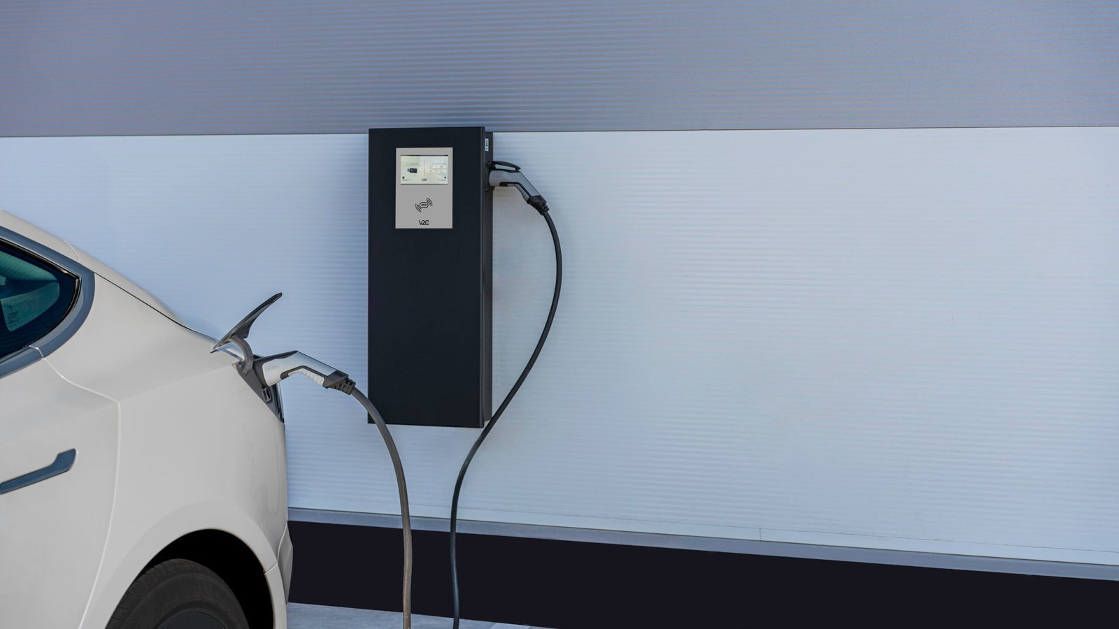 V2C POLE Wallbox socket (2×22 kW), 8'' Display, 4G, LAN/Wifi, RFID - Image 2