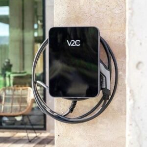V2C Trydan 22kW Solar - Display, 3 Phase, 10meter Type 2 cable, Black - Image 2